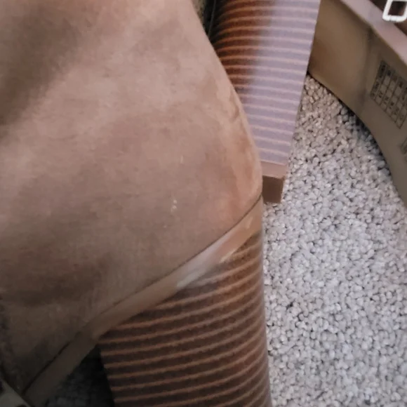 Gently worn suede like material knee high zipper boots - Picture 6 of 6